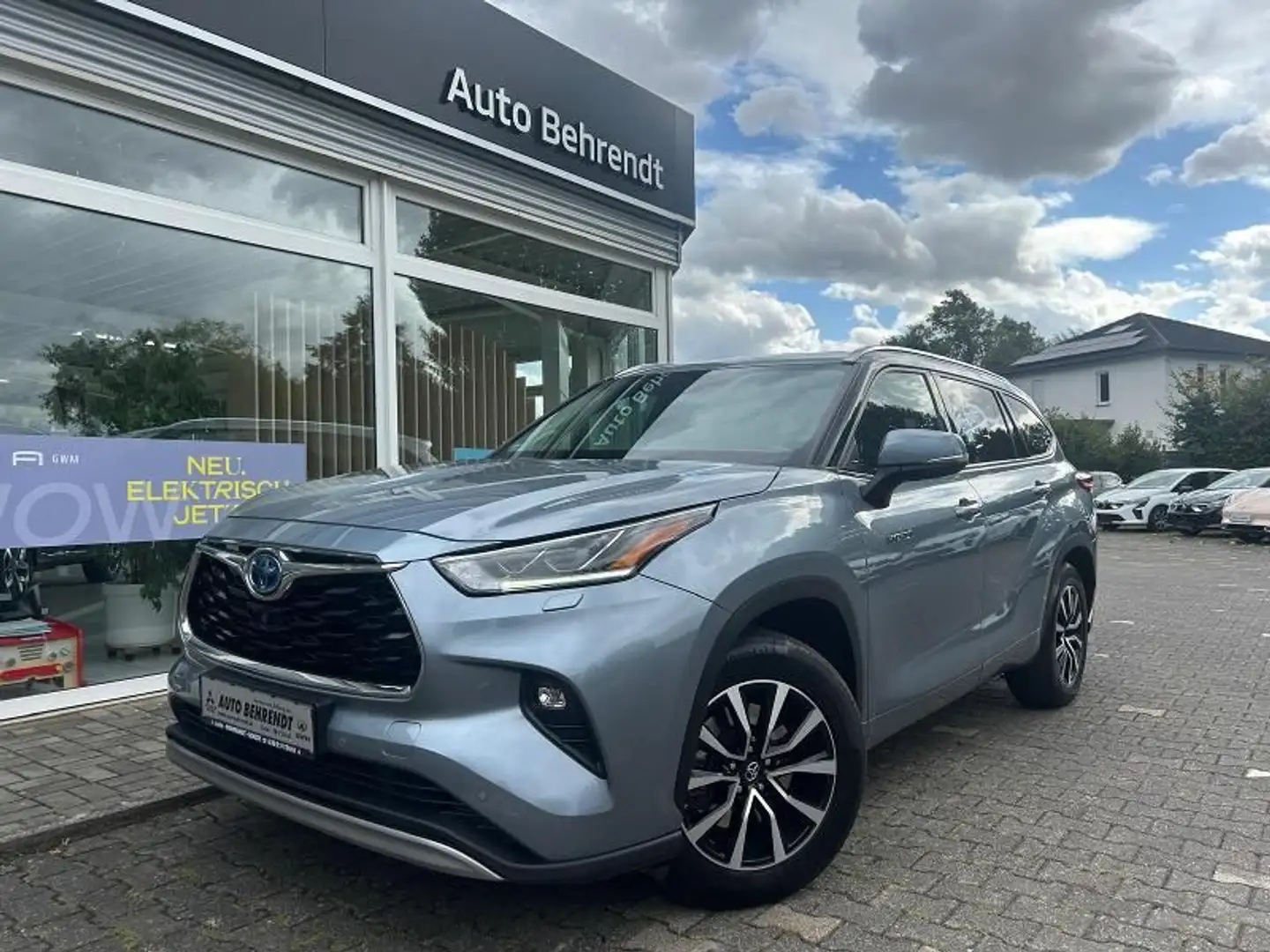Toyota Highlander 2.5 Hybrid Luxury AWD 7-Sitzer AHK Серый - 1