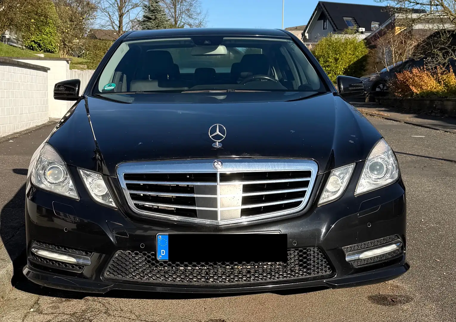 Mercedes-Benz E 300 E 300 BlueTEC HYBRID 7G-TRONIC Avantgarde Schwarz - 2