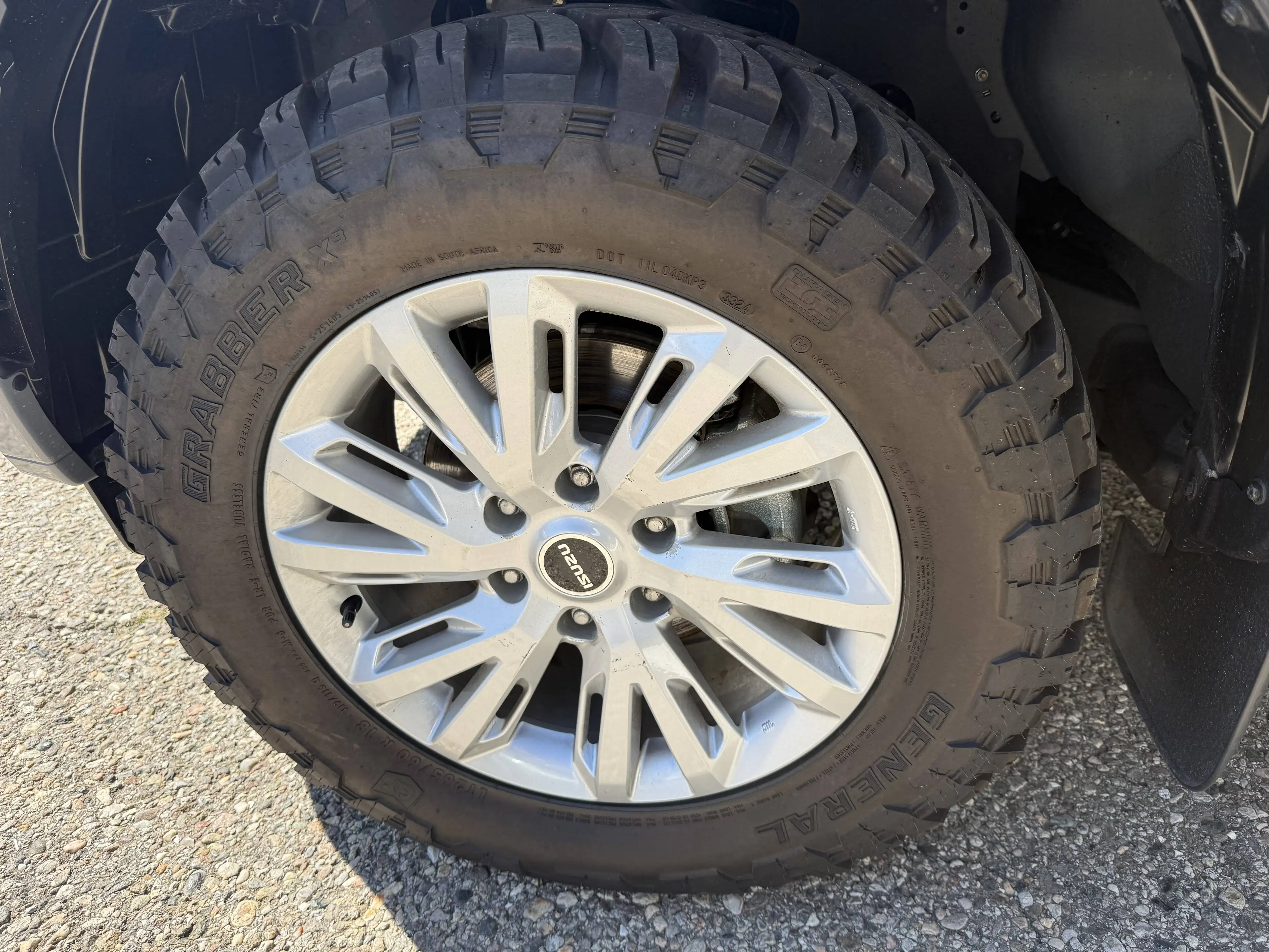 Isuzu D-Max Double Cap 4WD 1.9 LS Automatik — photo 7