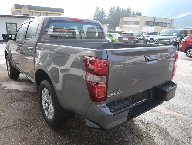 Isuzu D-Max Double Cap 4WD 1.9 LS Automatik Ansicht 4