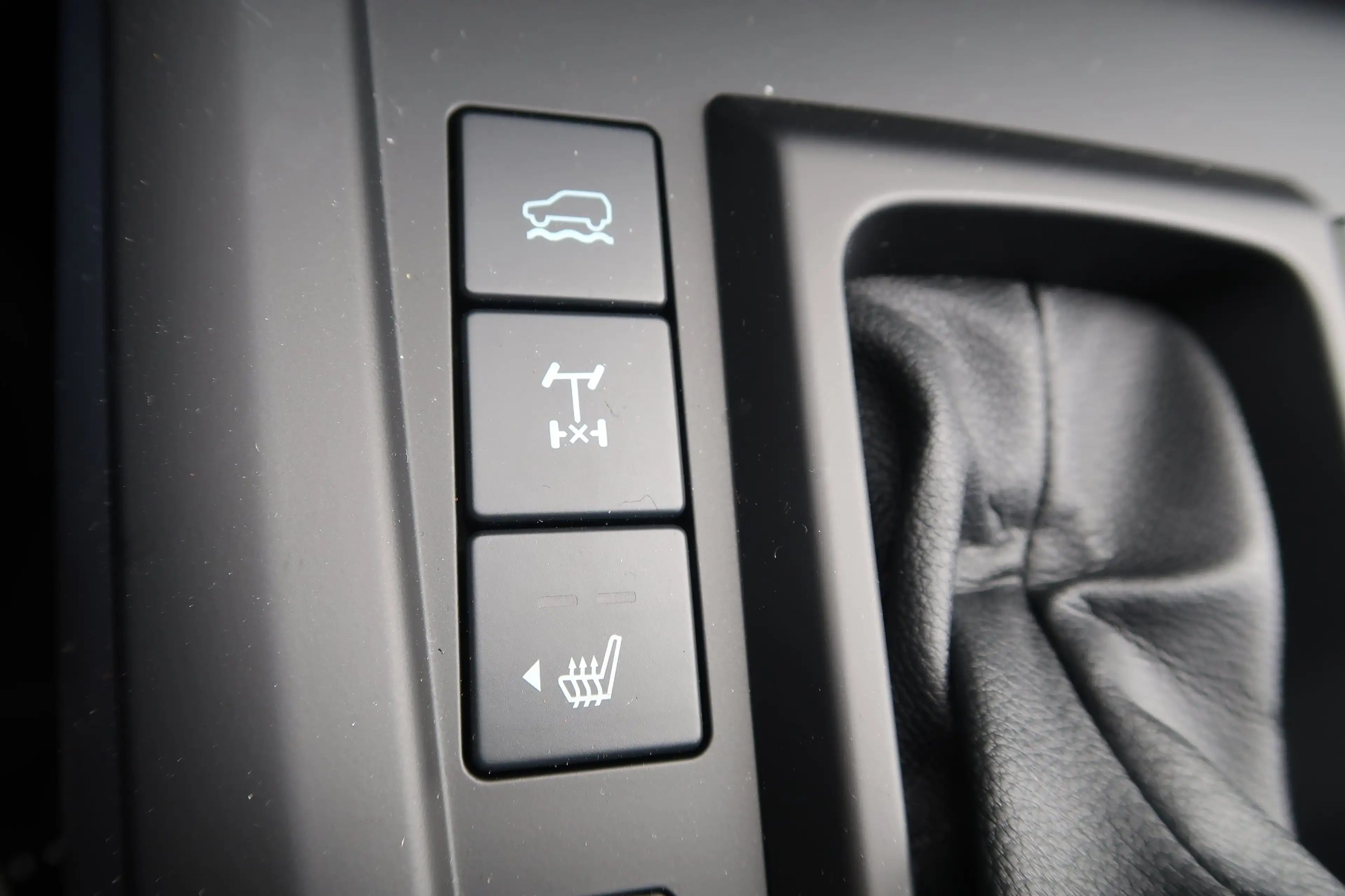 Isuzu D-Max Double Cap 4WD 1.9 LS Automatik — photo 14