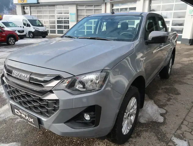 Isuzu D-Max Double Cap 4WD 1.9 LS Automatik Ansicht 3