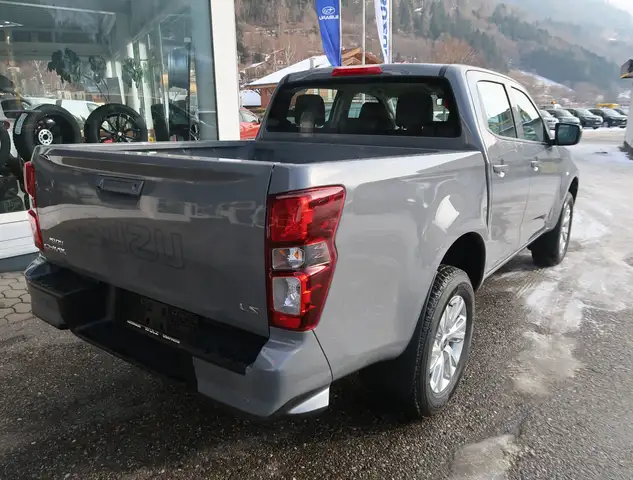 Isuzu D-Max Double Cap 4WD 1.9 LS Automatik Ansicht 6