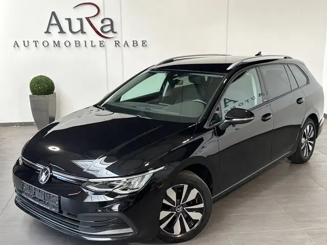 Volkswagen Golf view 2