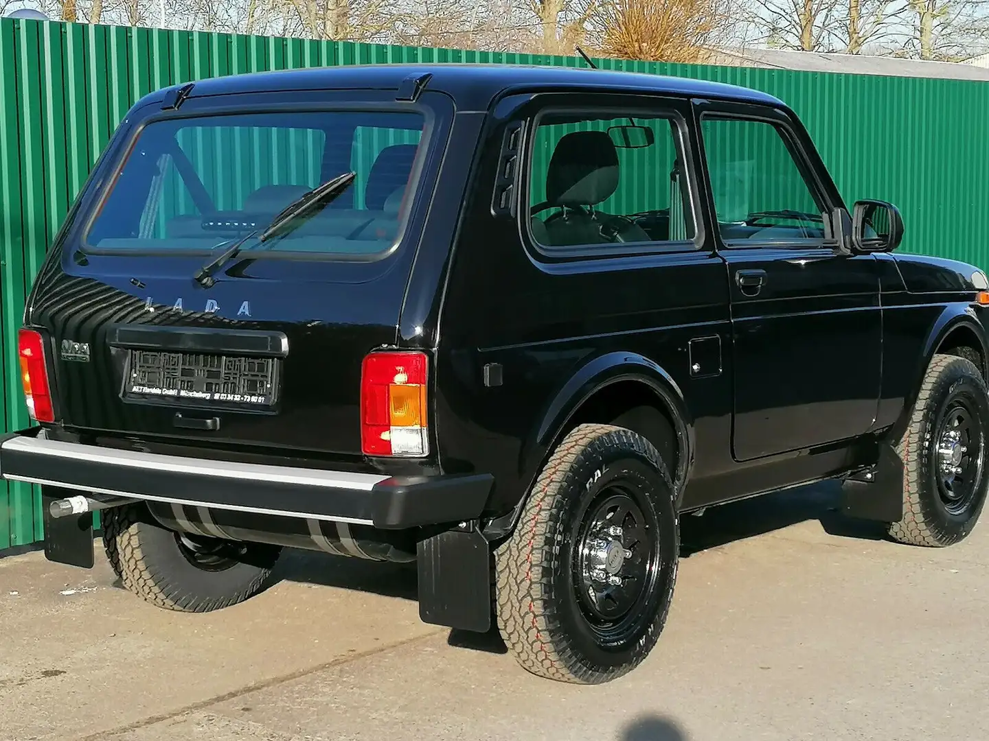 Lada Niva "NORMA EXKLUSIV" GAS/ DOTZ-Räder! Schwarz - 1