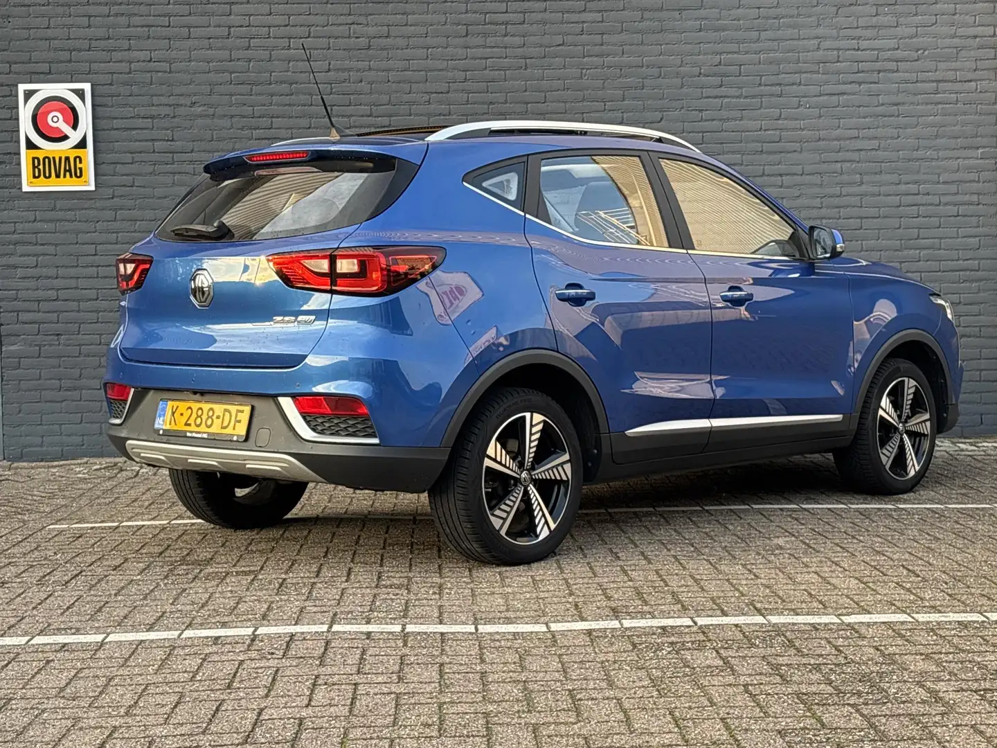 MG ZS MG EV Luxury 45 kWh | € 8.800,- NETTO! | Leder | P Blauw - 2