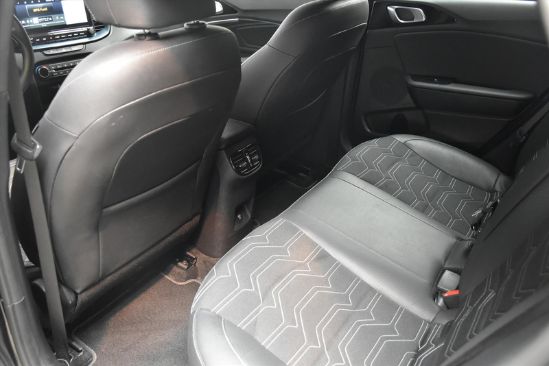 Kia Ceed SW / cee'd SW 1.0 T-GDi MHEV 100pk DCT7 Design Edition — photo 14