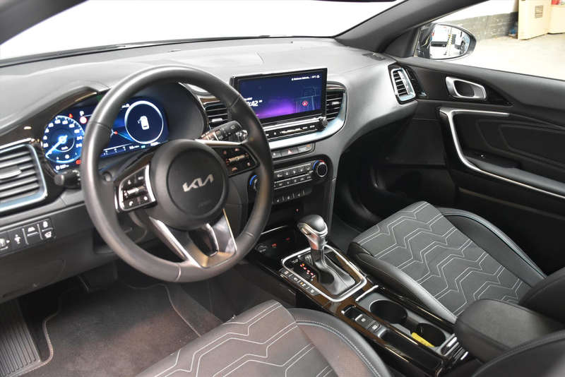 Kia Ceed SW / cee'd SW 1.0 T-GDi MHEV 100pk DCT7 Design Edition — photo 32