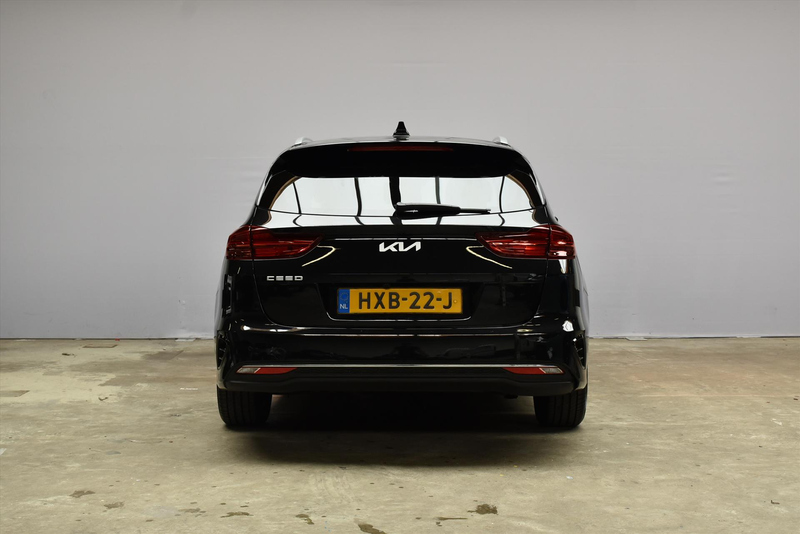 Kia Ceed SW / cee'd SW 1.0 T-GDi MHEV 100pk DCT7 Design Edition — photo 8