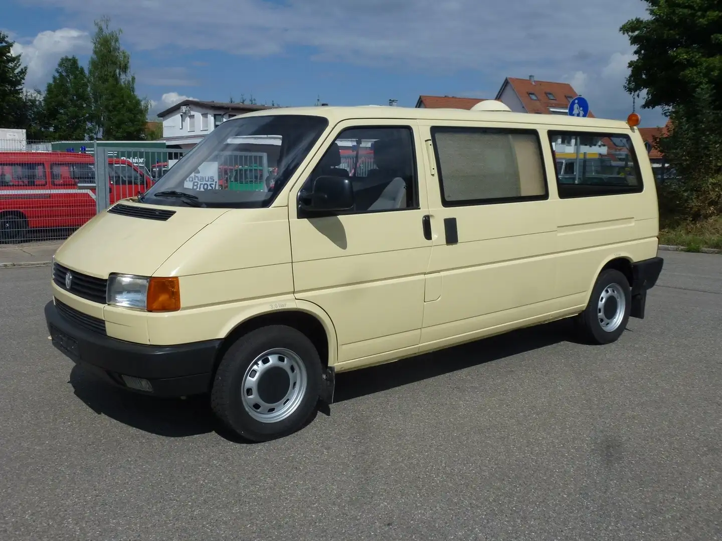 Volkswagen T4 Kombi T4 Kombi * 2.5 * lange Version * 57 tkm * 1.Hand * Beige - 1