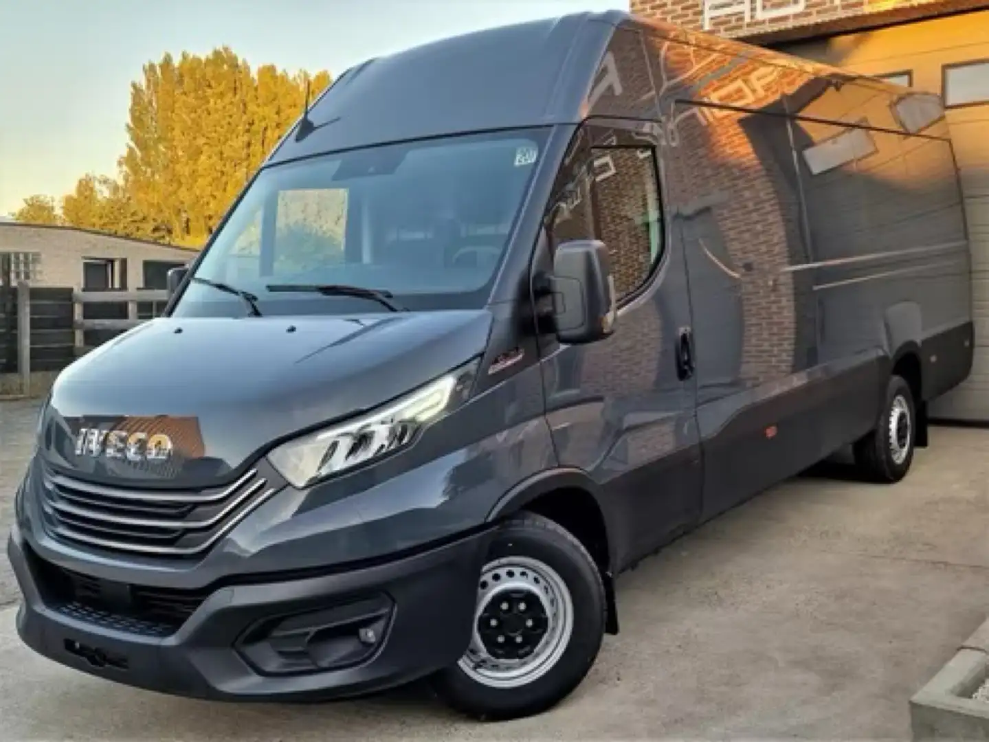 Iveco Daily L4 H3, tractable 3,5T, int caisse bois, camera Szary - 2