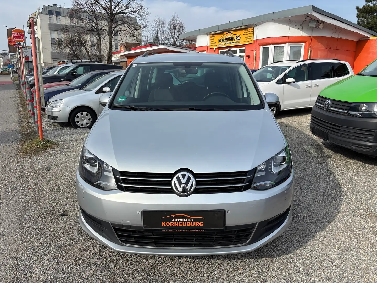 Volkswagen Sharan Business 2,0TDI*NAVI*LED*Sitzheizung*Einparkhilfe* Grau - 2