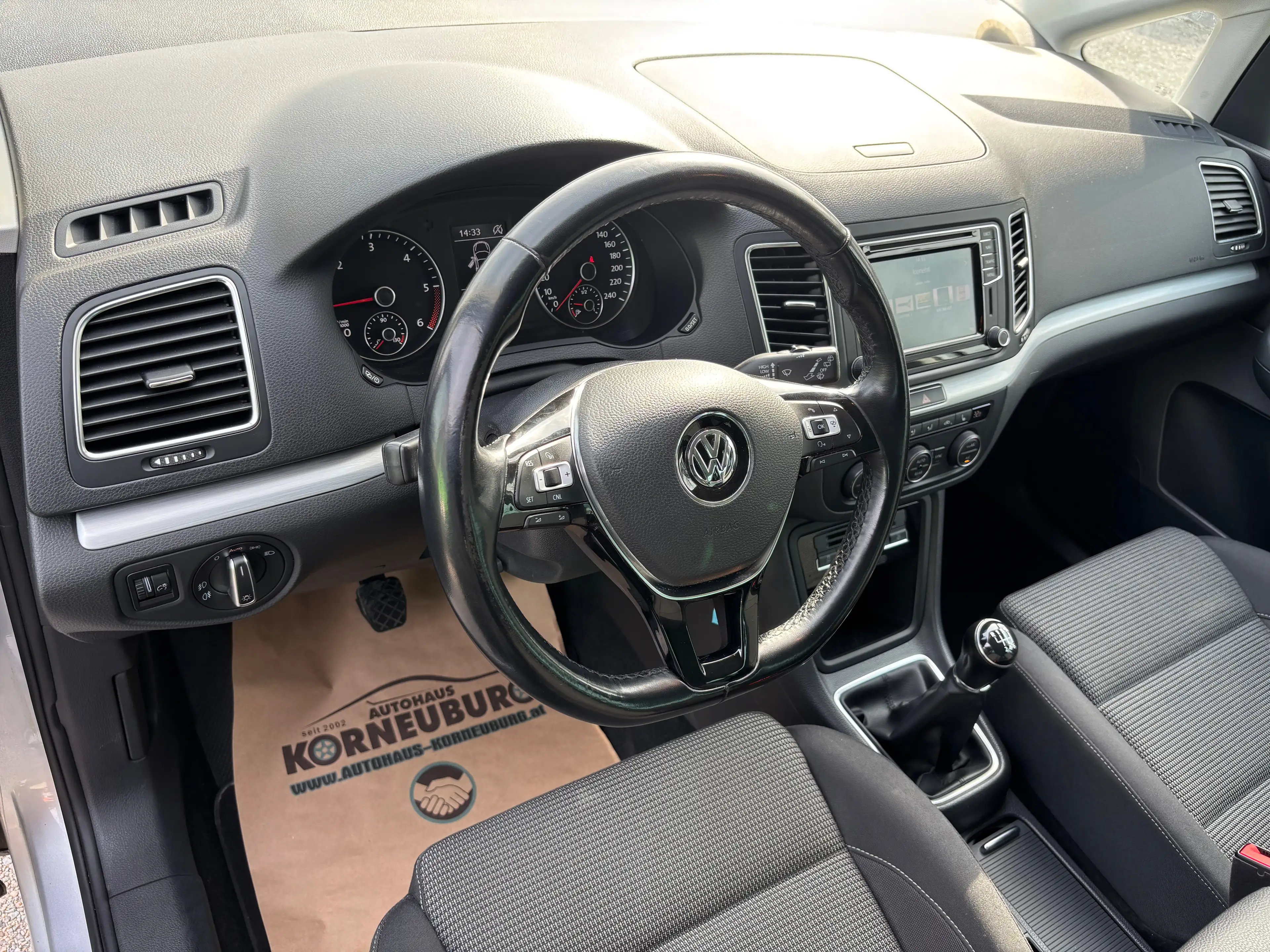 Volkswagen Sharan Comfortline *NAVI*LED*Sitzheizung*Einparkhilfe* — photo 14