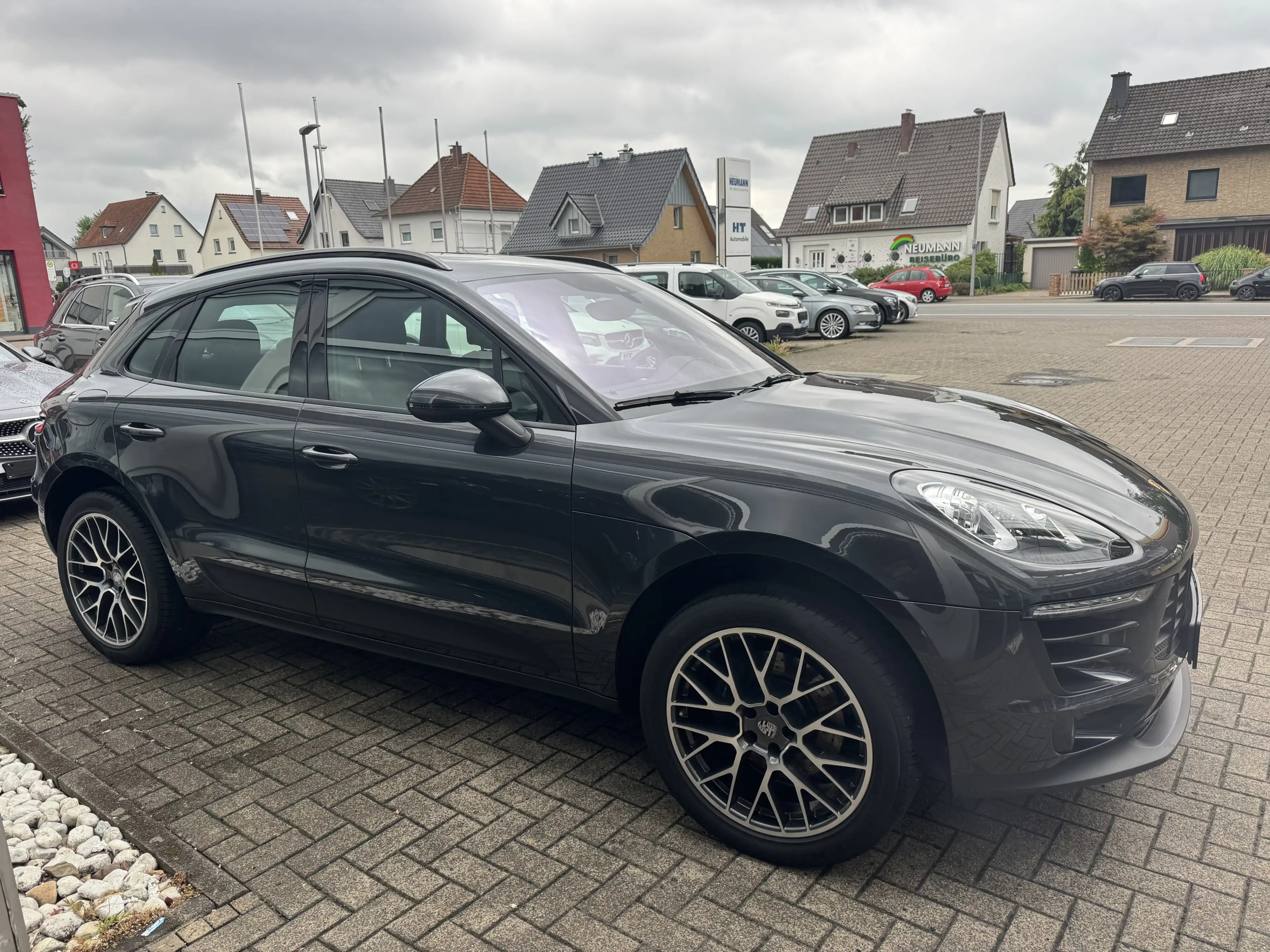Porsche Macan Pano 20 AppleCP PDLS PASM — photo 14