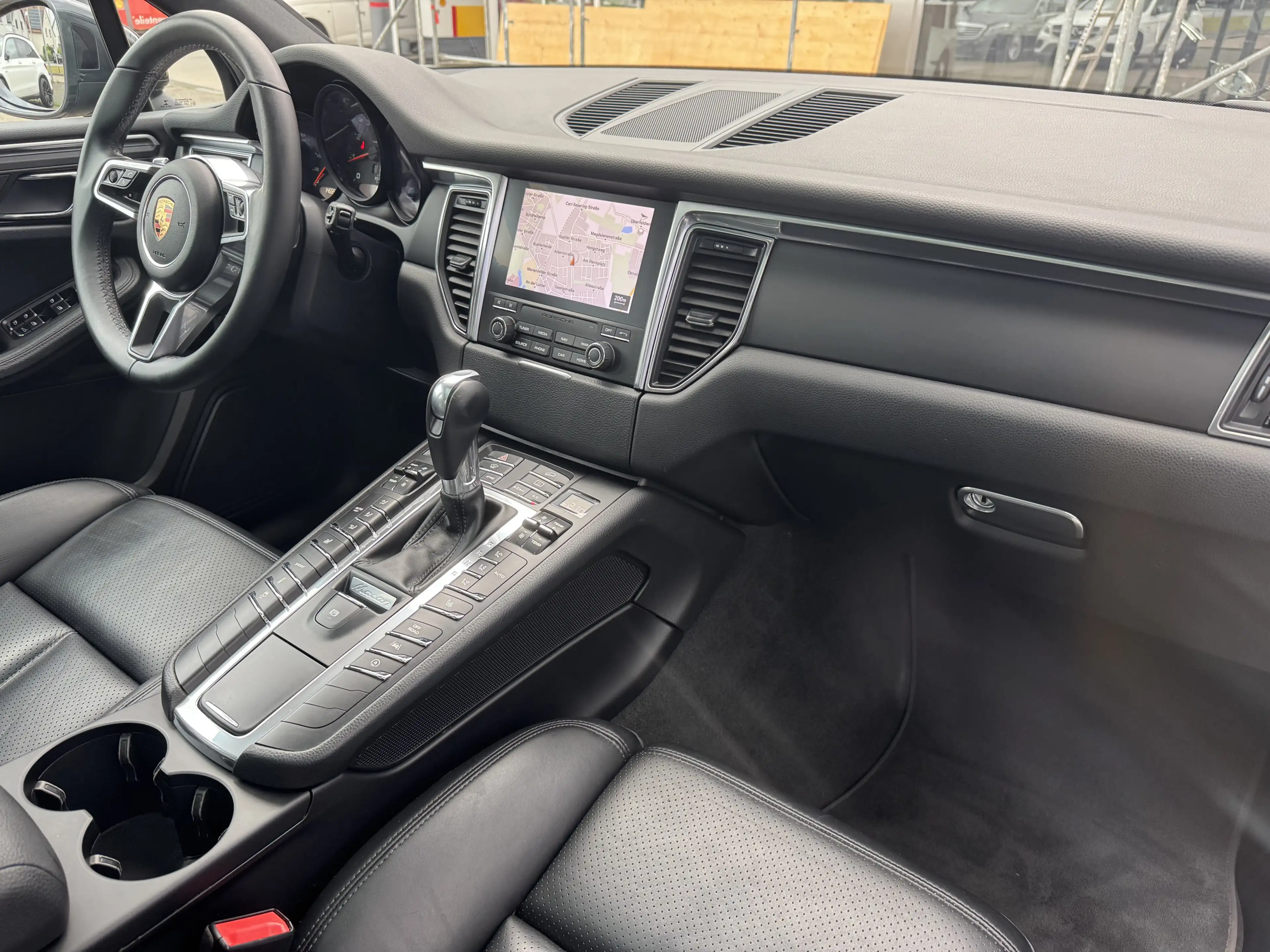 Porsche Macan Pano 20 AppleCP PDLS PASM — photo 7