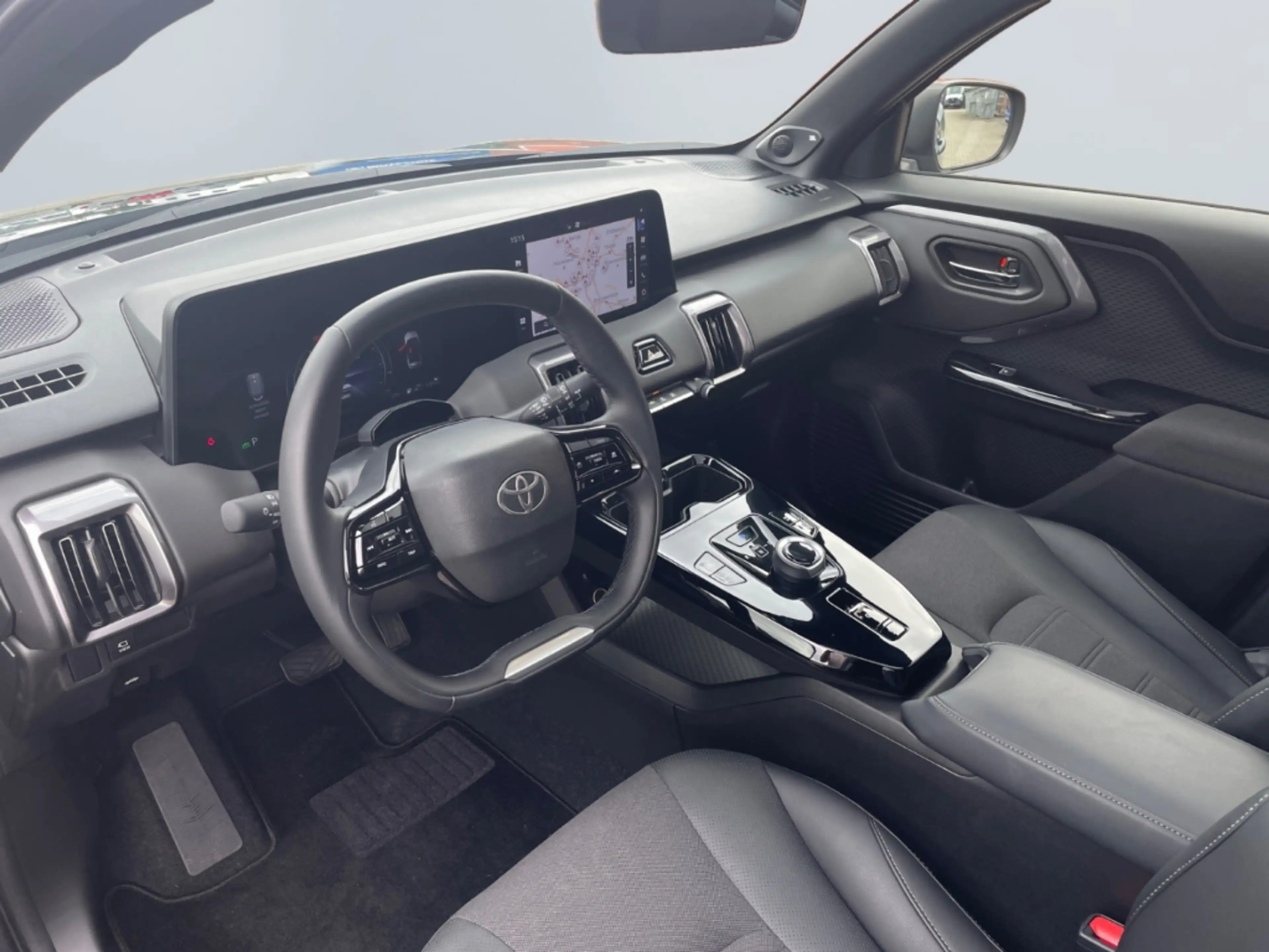 Toyota Urban Cruiser FWD Lounge *LED*360°*JBL*WäPu*SHZ* — photo 9