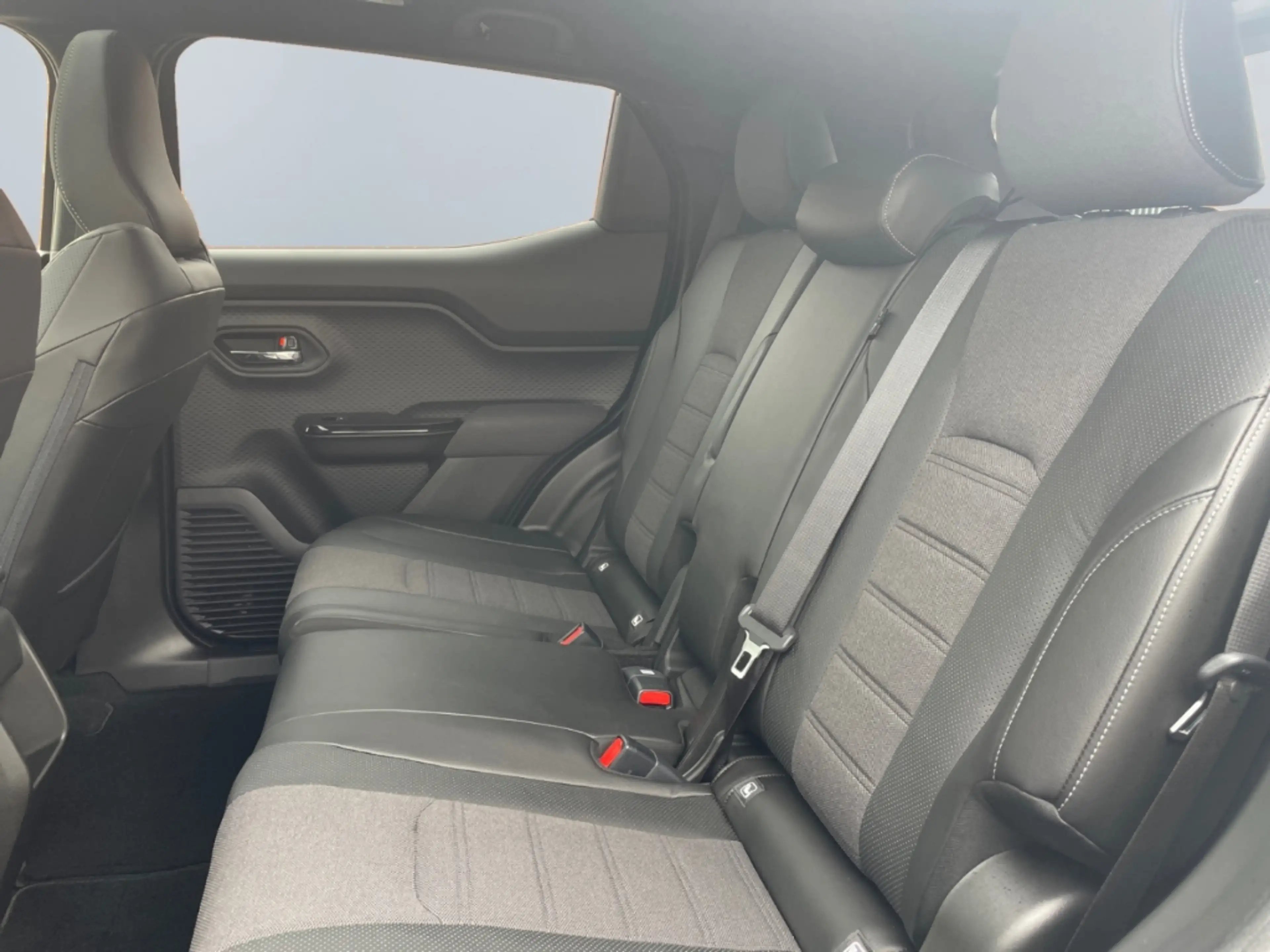 Toyota Urban Cruiser FWD Lounge *LED*360°*JBL*WäPu*SHZ* — photo 15