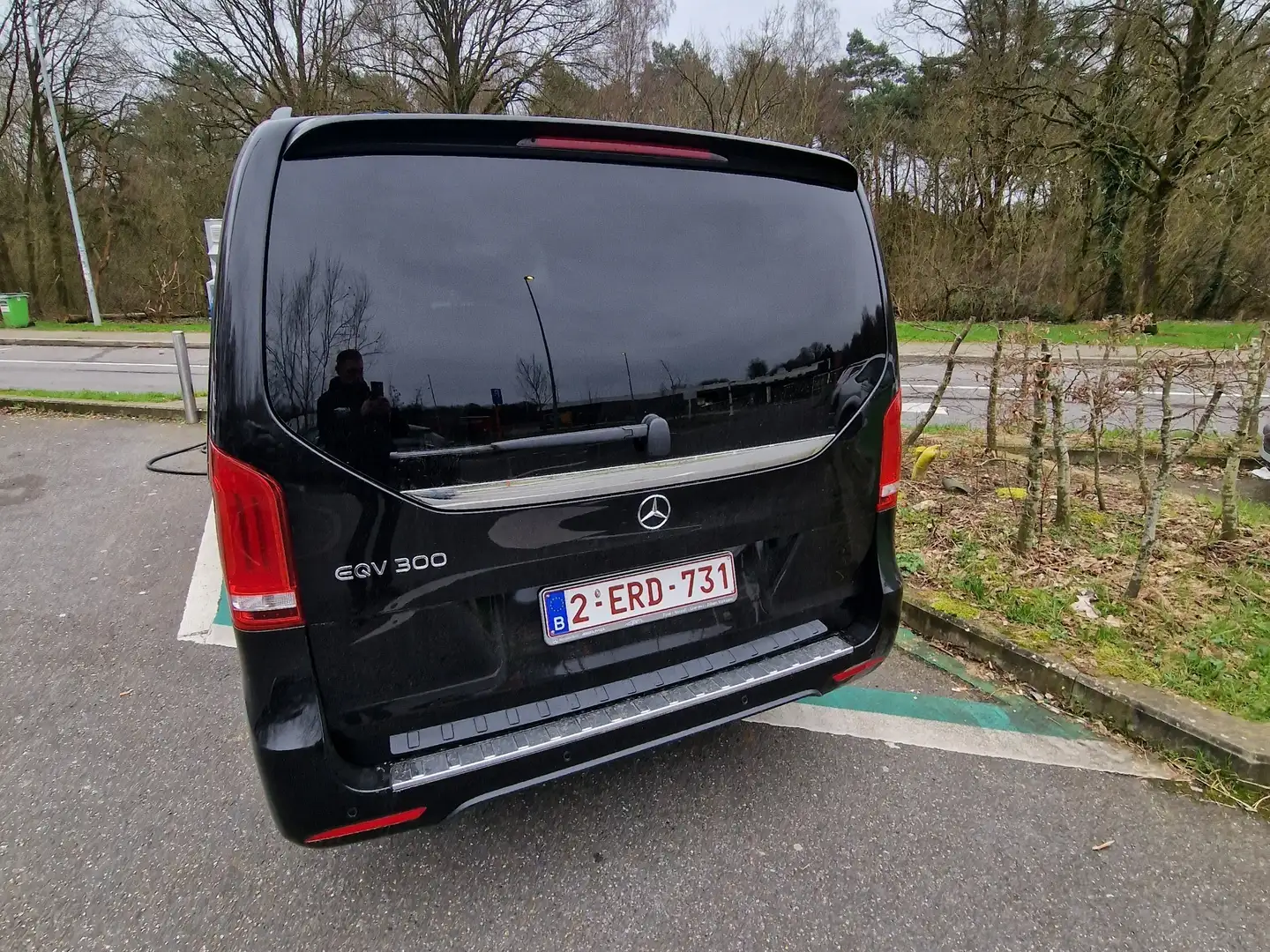 Mercedes-Benz EQV 300 lang Avantgarde Line Černá - 2