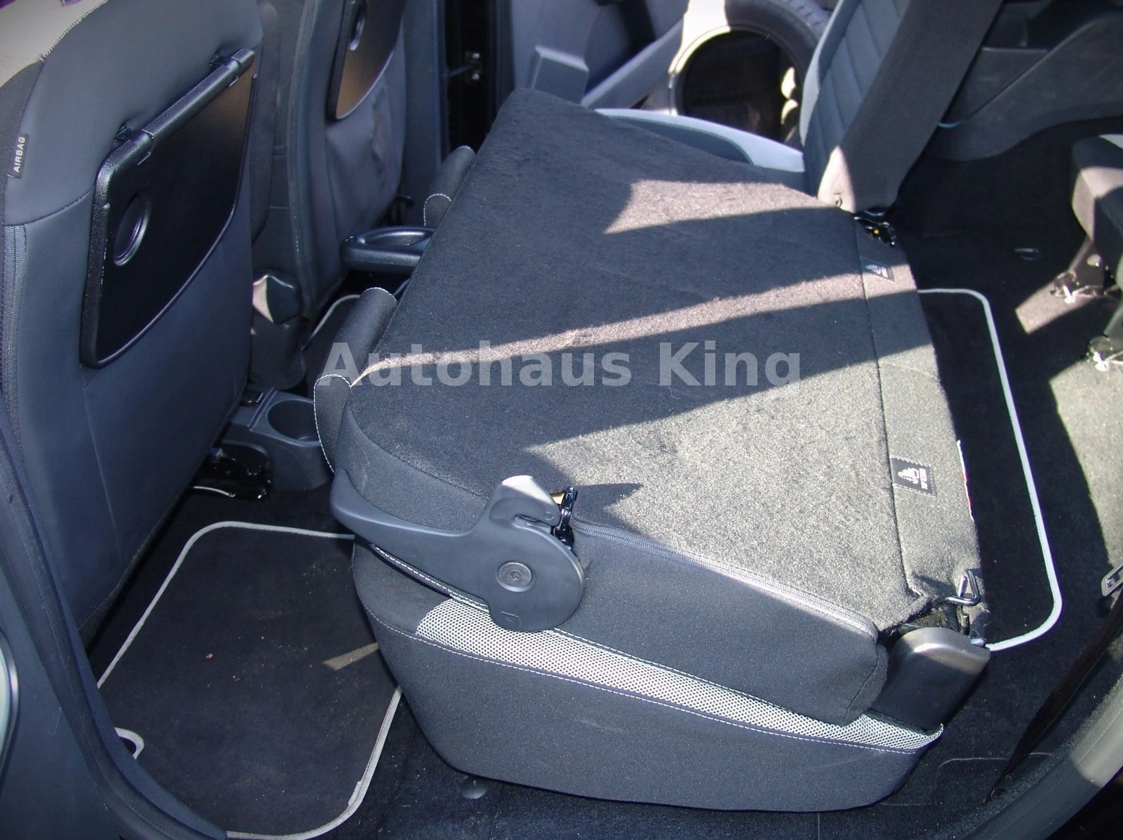 Dacia Lodgy Stepway Selection-7Si/ NAVI/Modellpf — photo 12