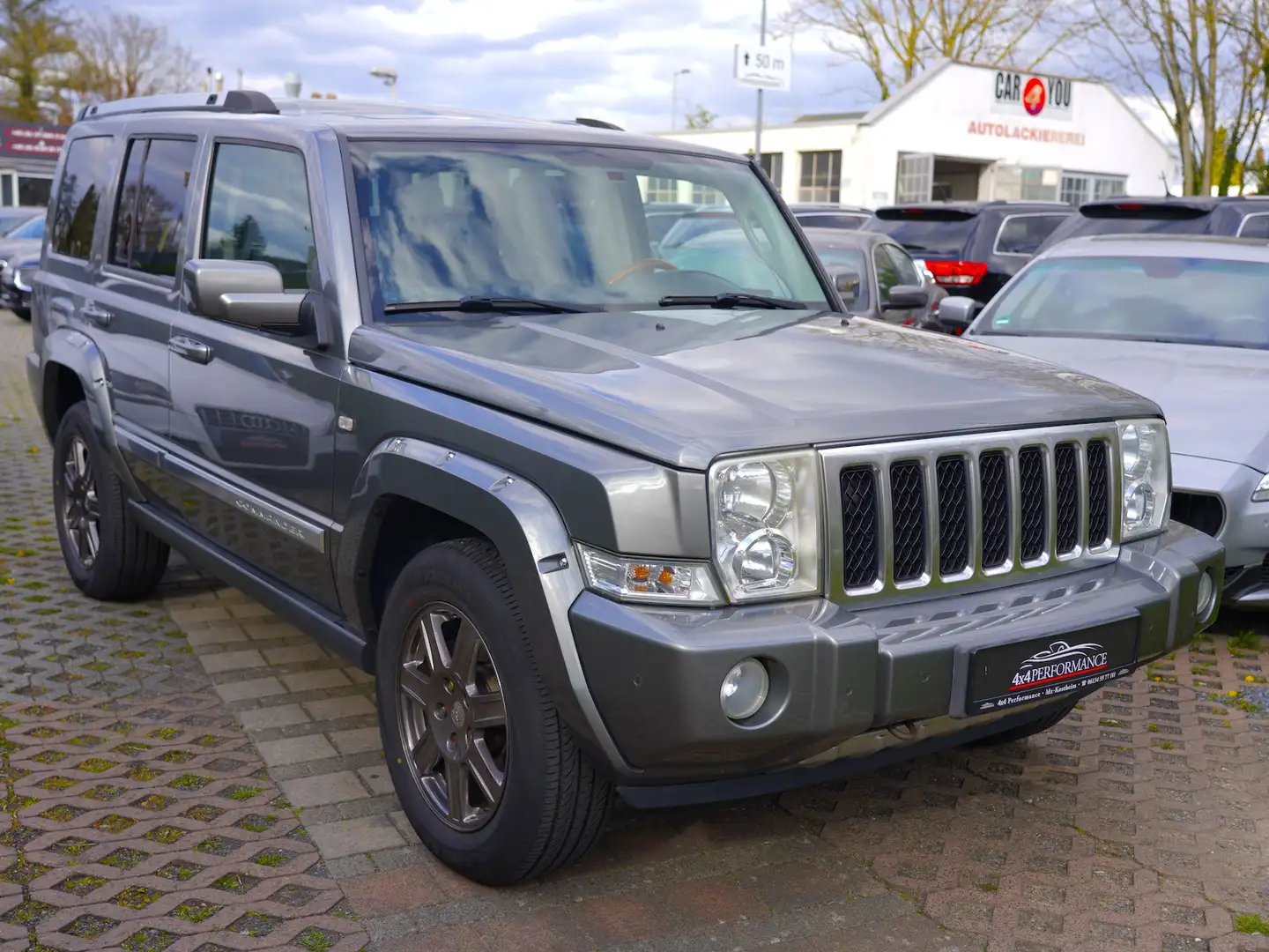 Jeep Commander 3.0 CRD Overland*Facelift~7Sitzer~AHK* Gri - 1