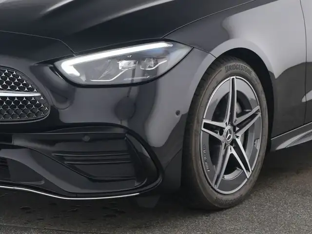 Mercedes-Benz C-Class view 2
