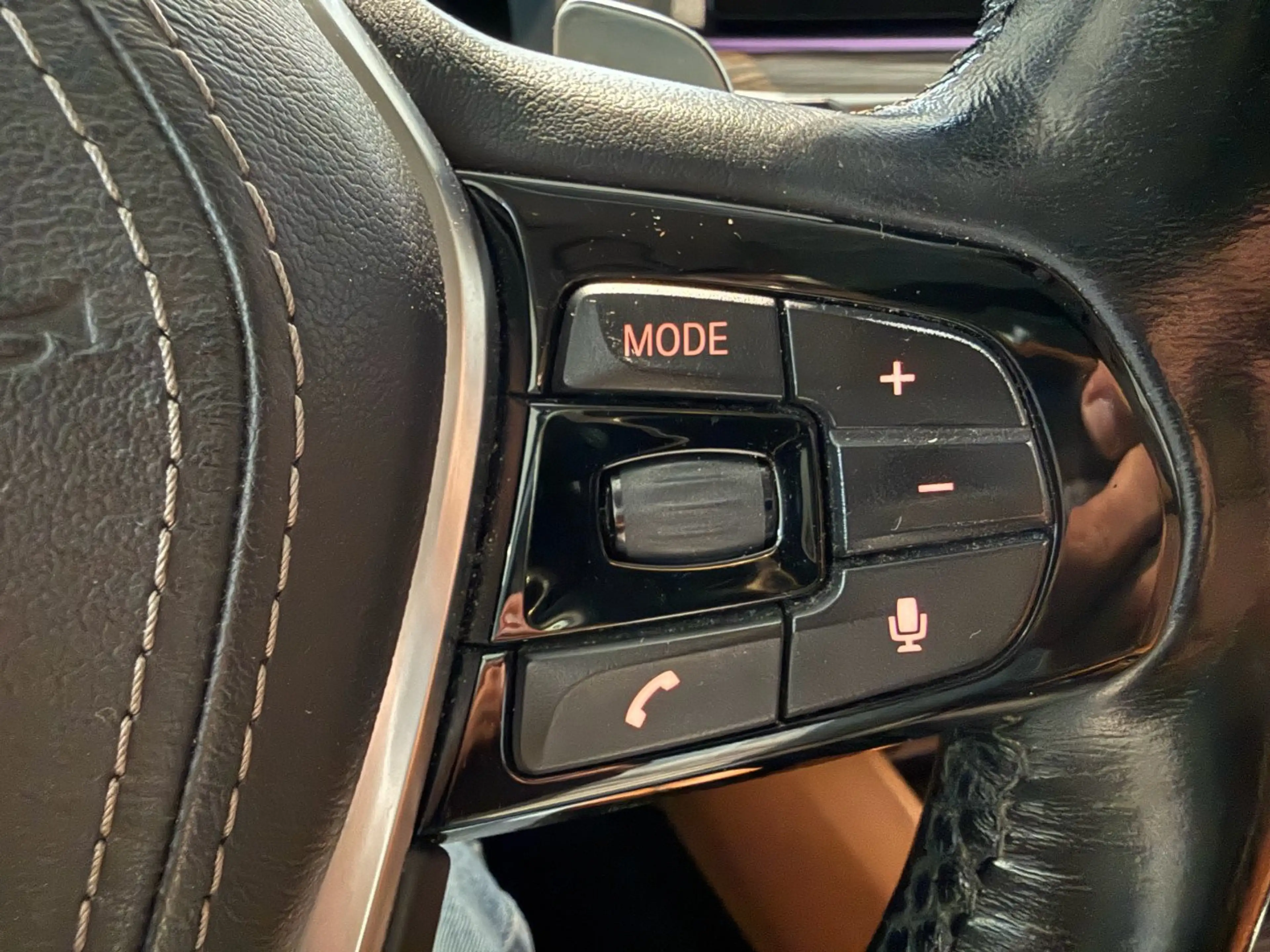 BMW 540 i xDrive Luxury Line*PANORAMA*AHK — photo 22