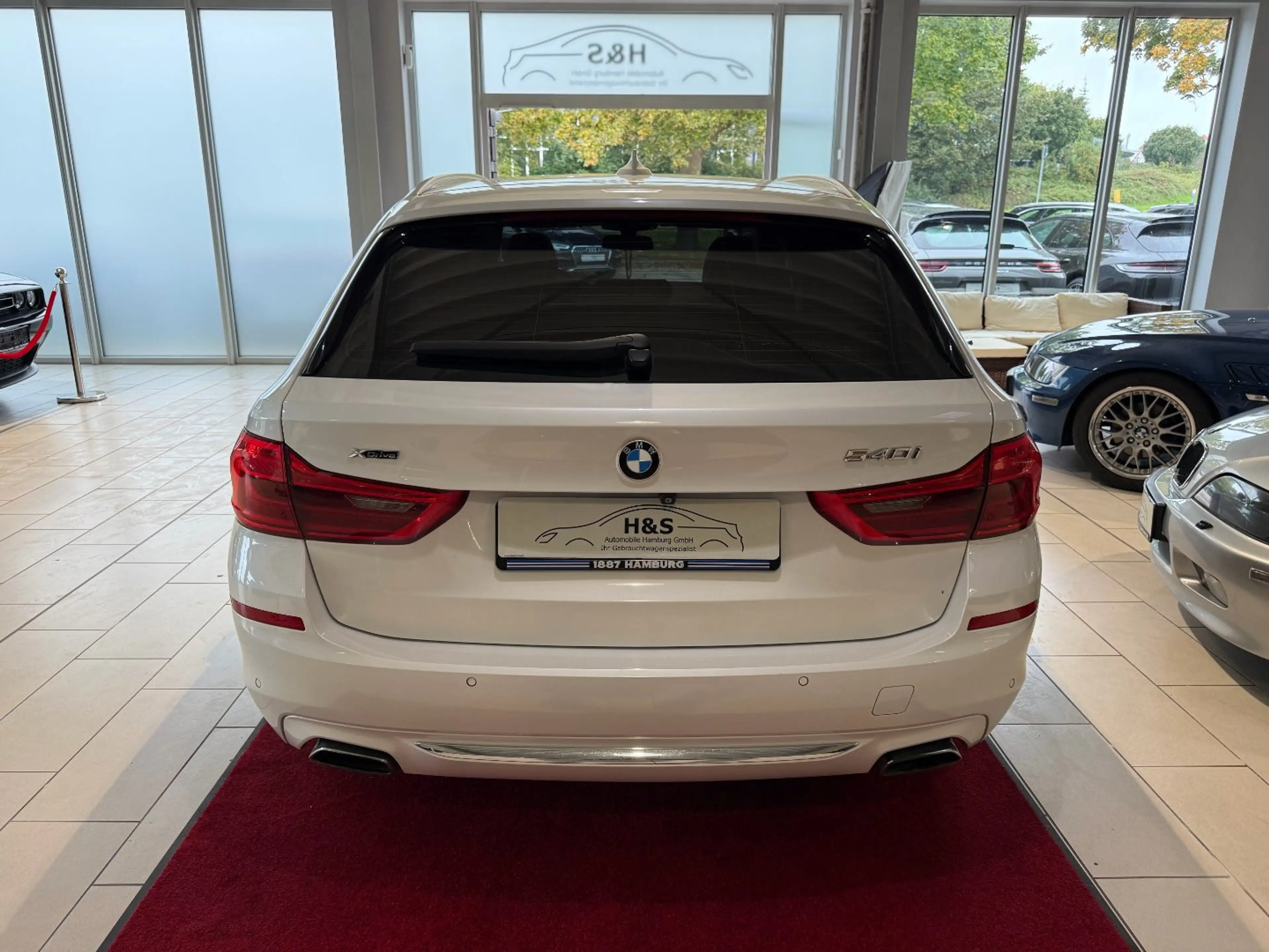 BMW 540 i xDrive Luxury Line*PANORAMA*AHK — photo 7