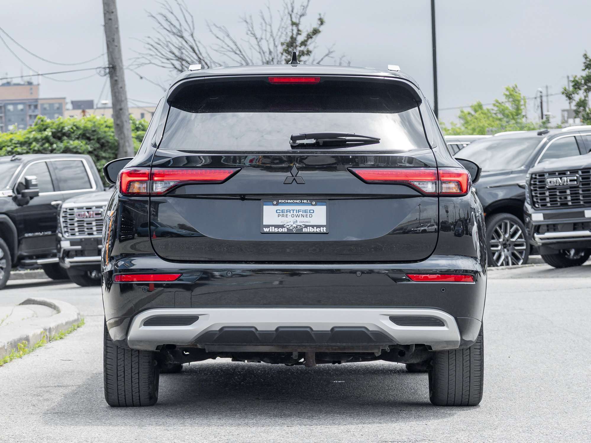 used 2025 Mitsubishi Outlander car, priced at $43,795
