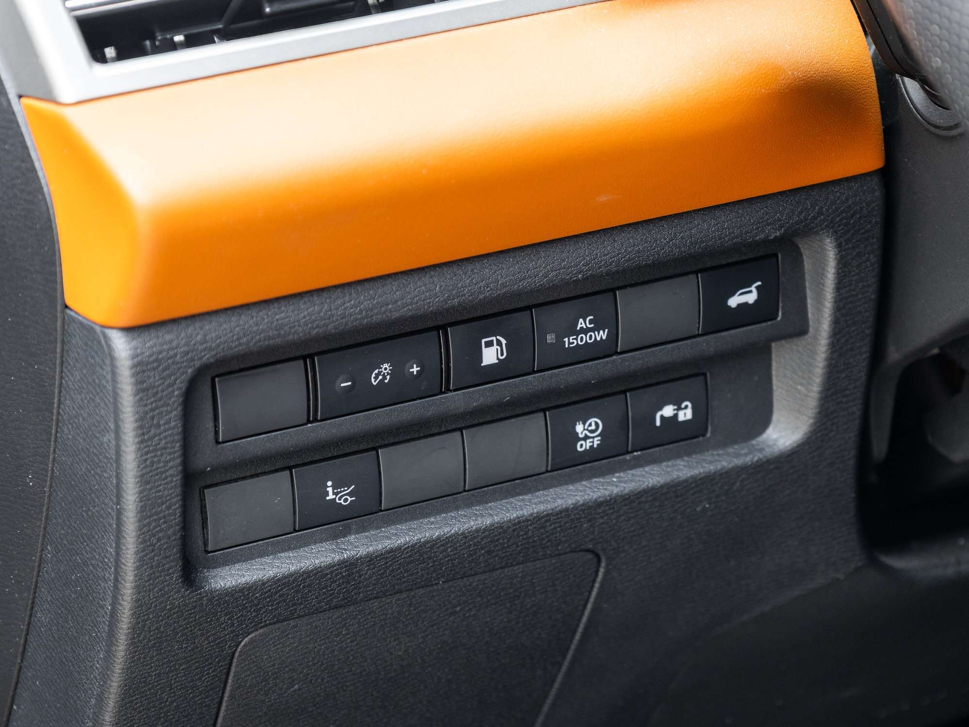 used 2025 Mitsubishi Outlander car, priced at $43,795