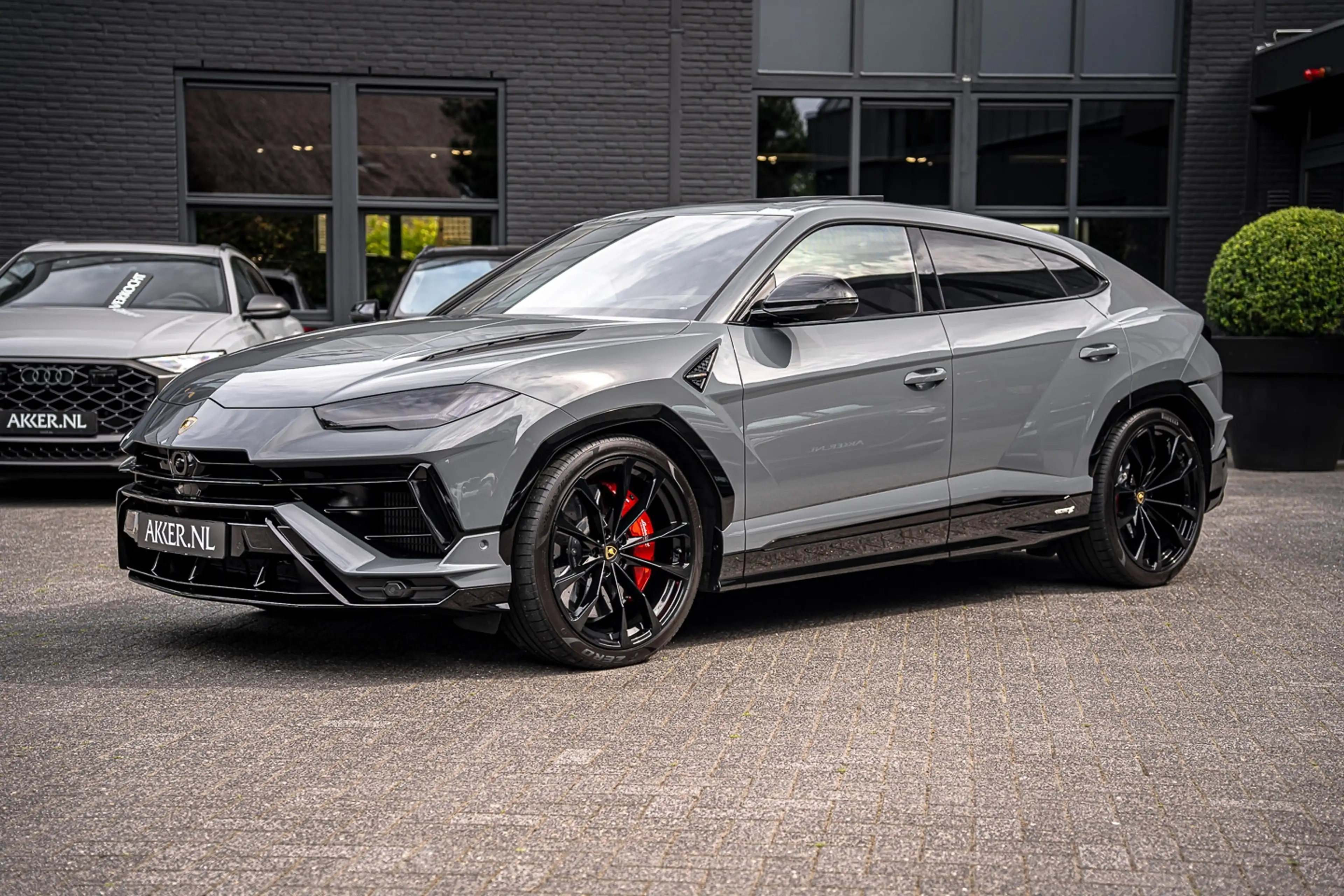 Lamborghini Urus S Grigio Telesto | Full PPF | 23 Inch | Massage | — photo 18