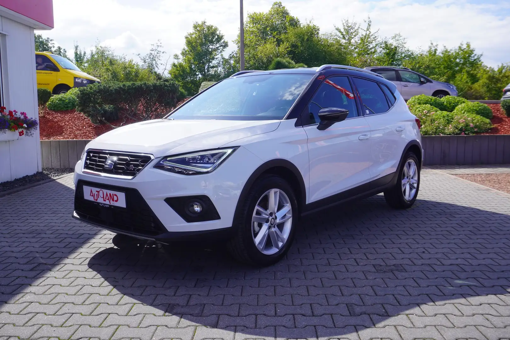 SEAT Arona 1.0 TSI FR LED Navi Virtual Cockpit Kamera Wit - 2