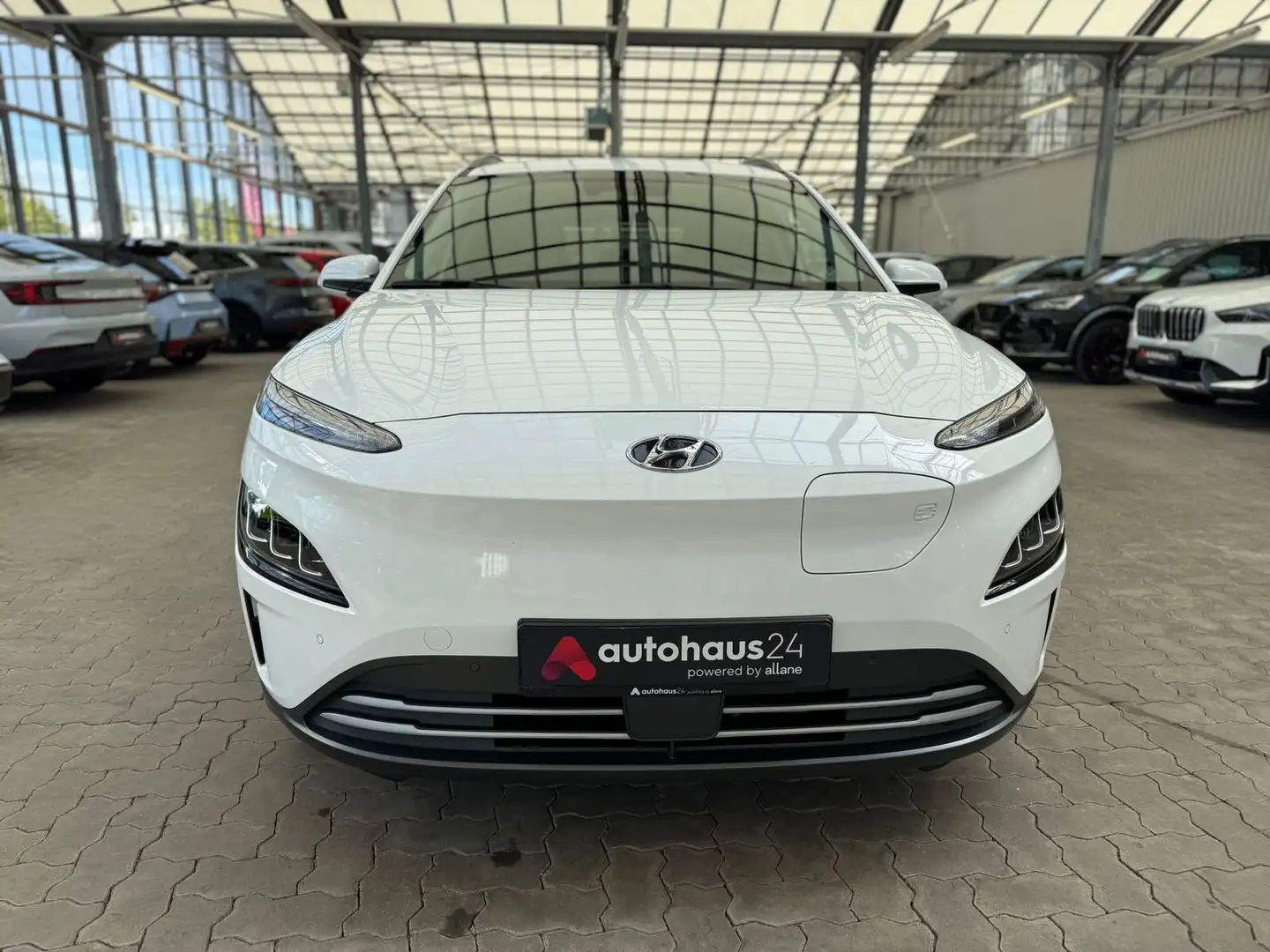 Hyundai Kona Elektro 2WD 39,2 kWh|ACC|Navi|LED Білий - 2