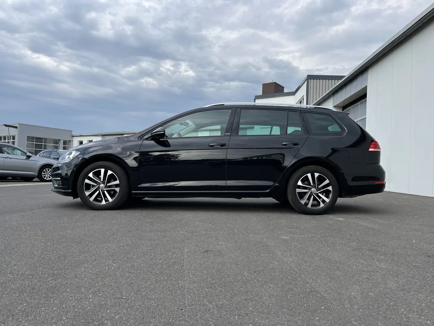Volkswagen Golf Variant 2.0 TDI DSG UNITED 87€ m. 20% Anzahlung Schwarz - 2