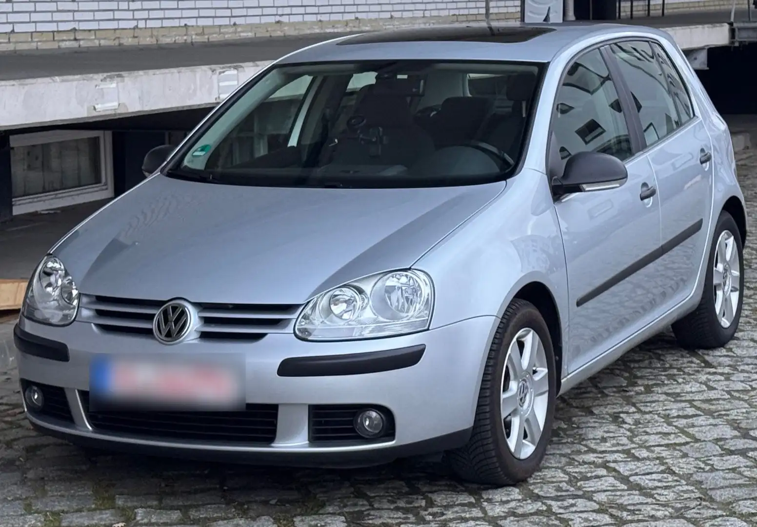Volkswagen Golf V Lim. 1.6 Automatik*TÜV NEU*Inspektion NEU Silber - 1