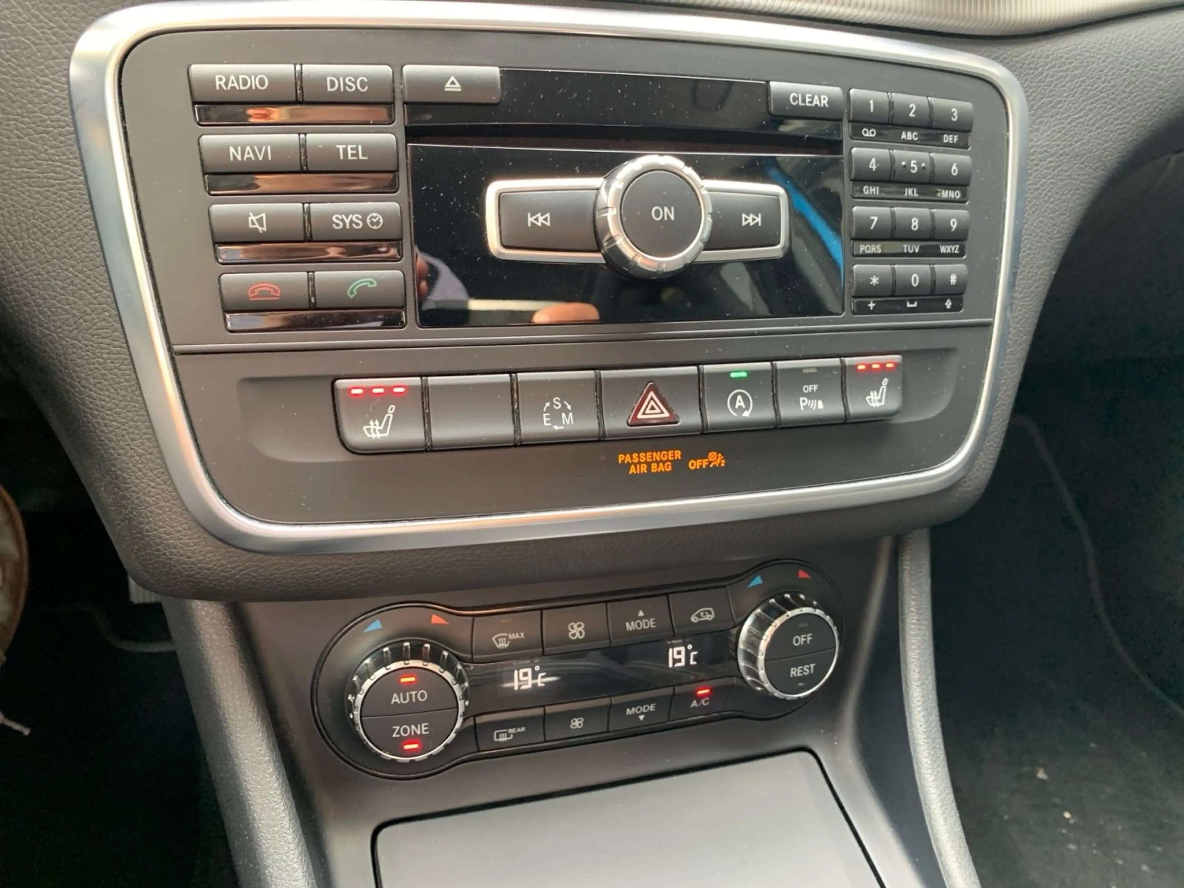 Mercedes-Benz GLA 200 Urban Navi Xenon Allwetter — photo 13