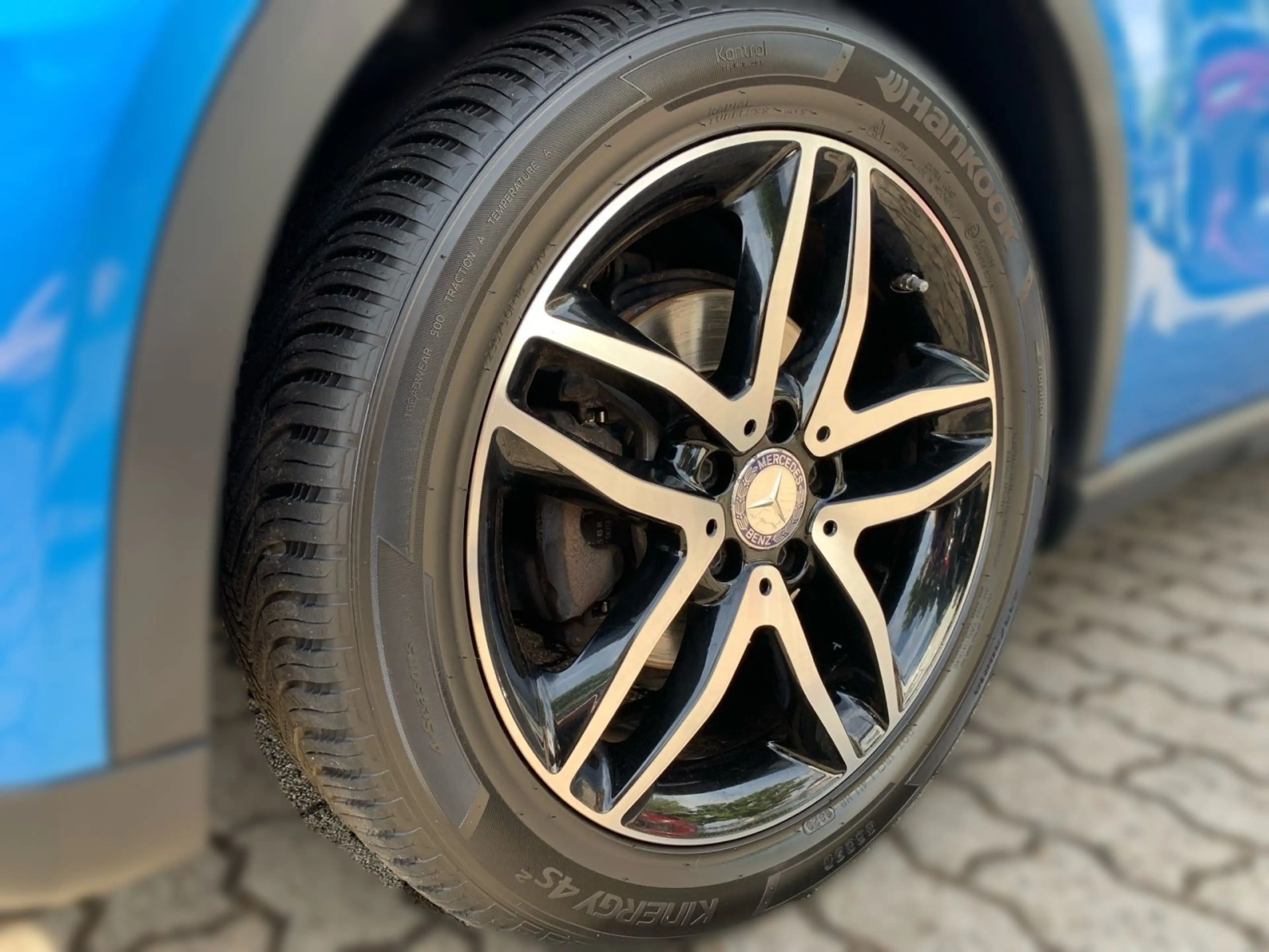 Mercedes-Benz GLA 200 Urban Navi Xenon Allwetter — photo 9