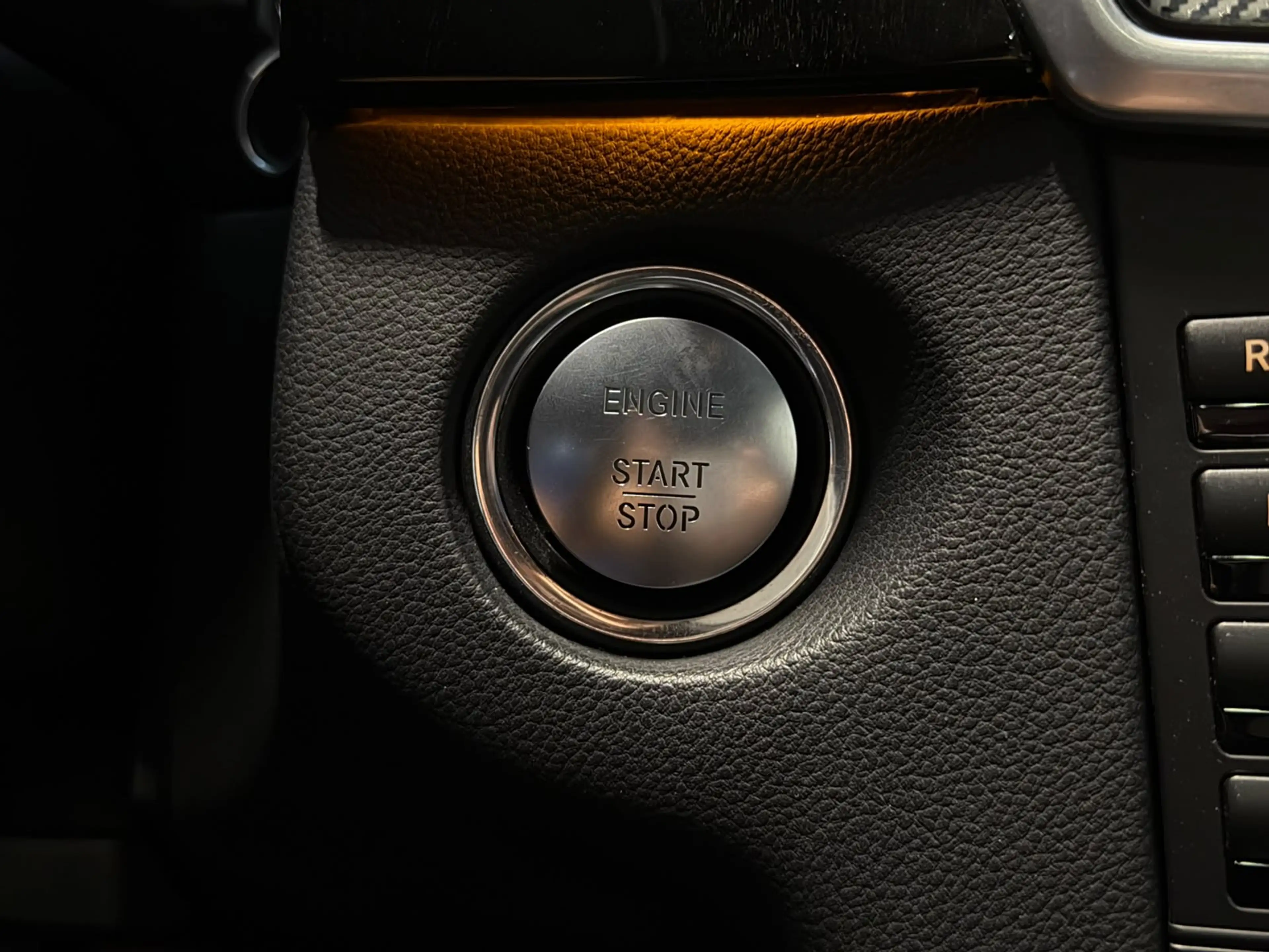Mercedes-Benz E 63 AMG 558PK Performance Package Carbon Schuifdak Designo — photo 12