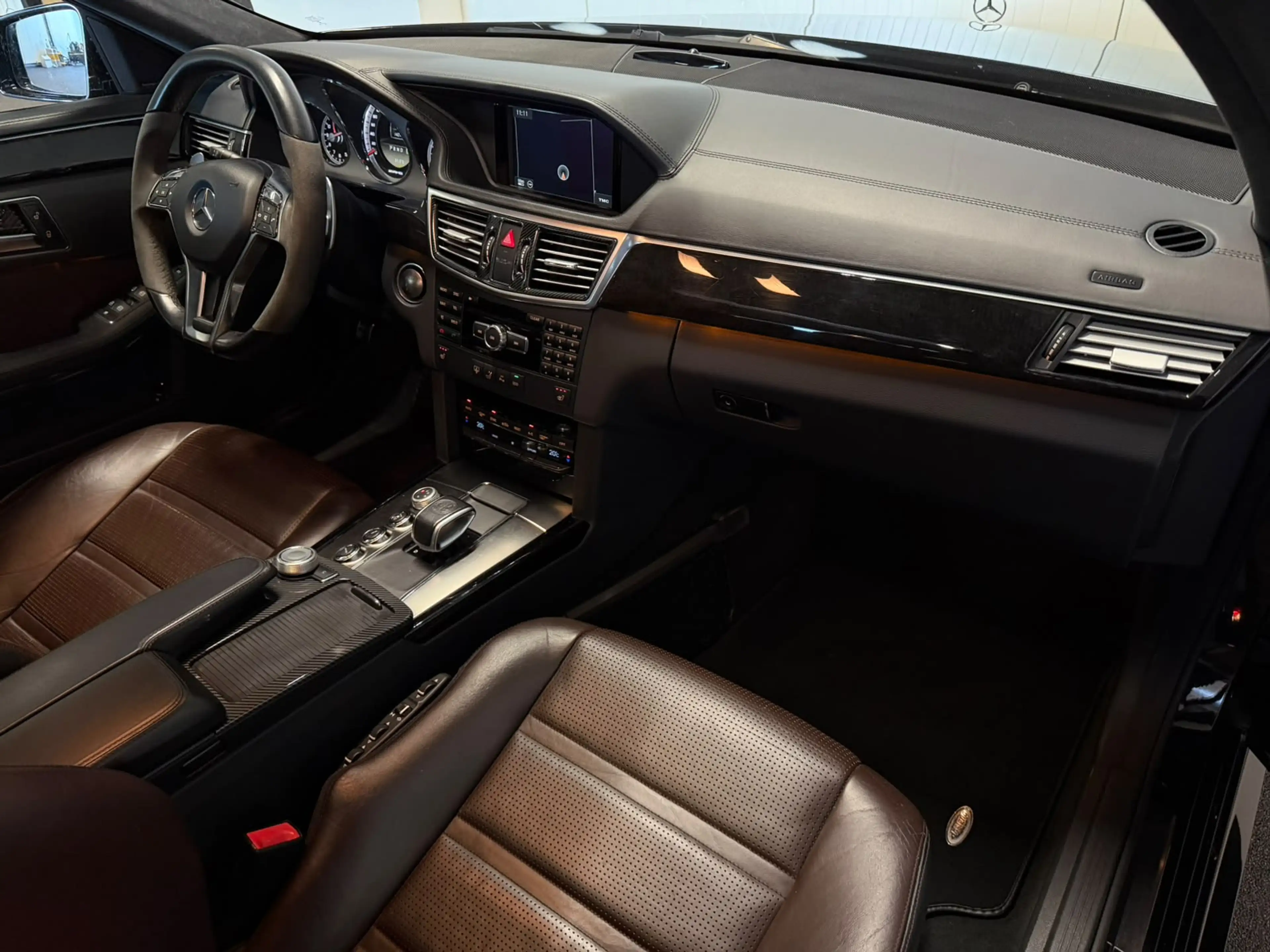 Mercedes-Benz E 63 AMG 558PK Performance Package Carbon Schuifdak Designo — photo 24