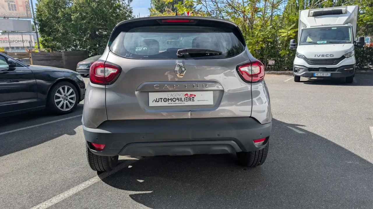 Renault Captur — photo 6