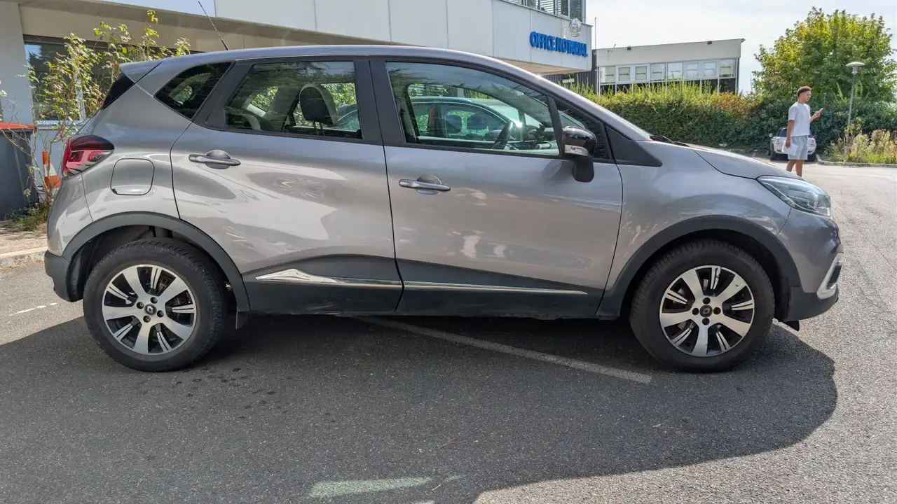 Renault Captur — photo 8