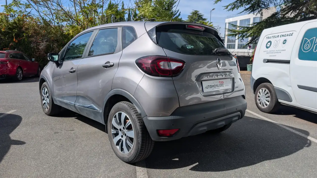 Renault Captur — photo 5