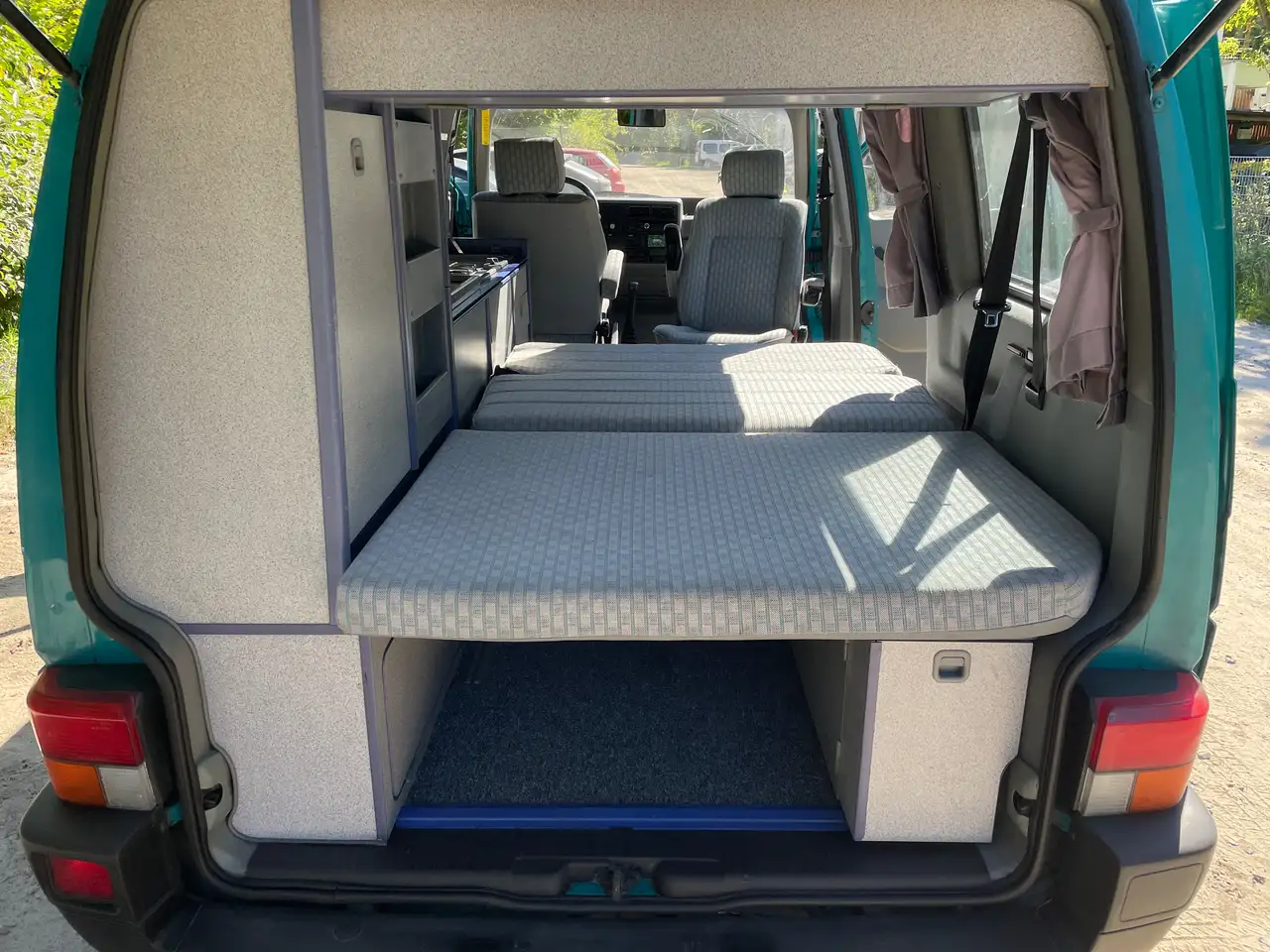 Volkswagen T4 California Original Westfalia Ausbau, Benzin + LPG Autogas, EURO4 Grün, foto 9