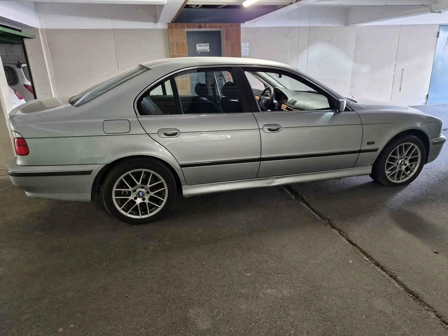 BMW 520 520i Österreich-Paket - 2