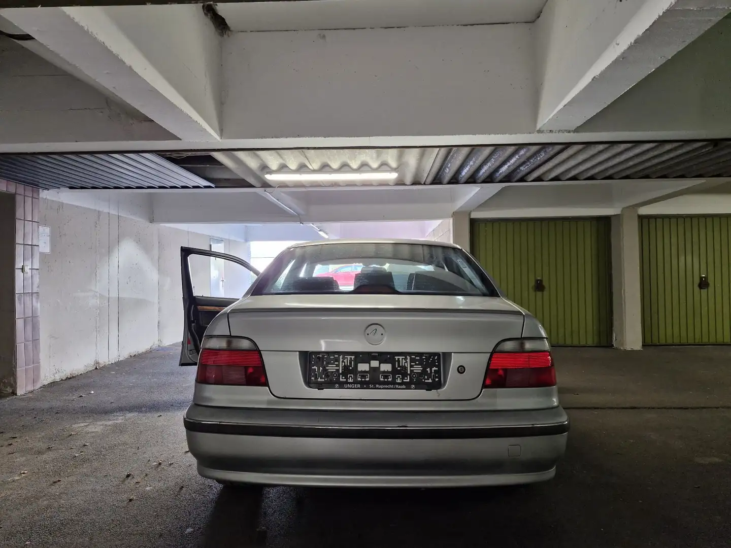 BMW 520 520i Österreich-Paket - 1