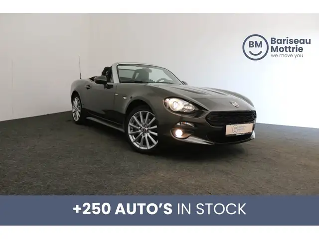 Fiat 124 Spider 1.4 TURBO *LEDER*DAB*GPS*CAMERA+SENSOREN*KLIMAATRE