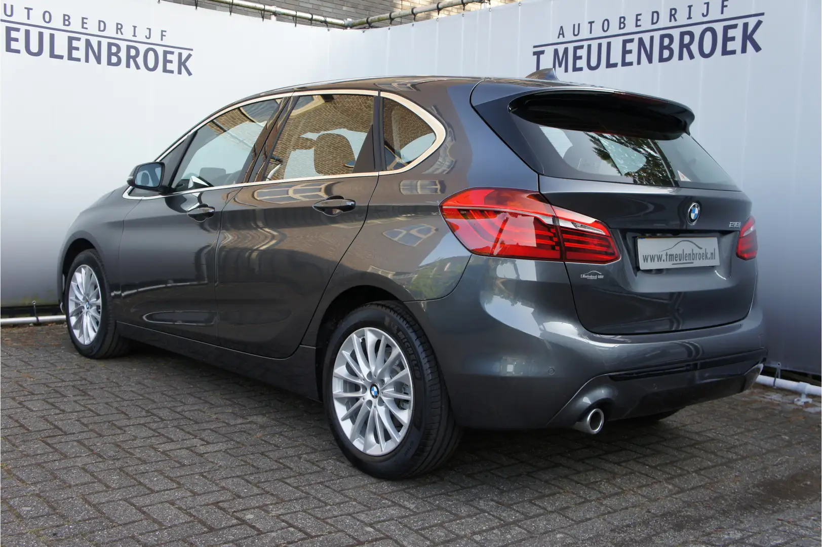 BMW 218 2-serie Active Tourer 218i Business Edition Achter Grigio - 2