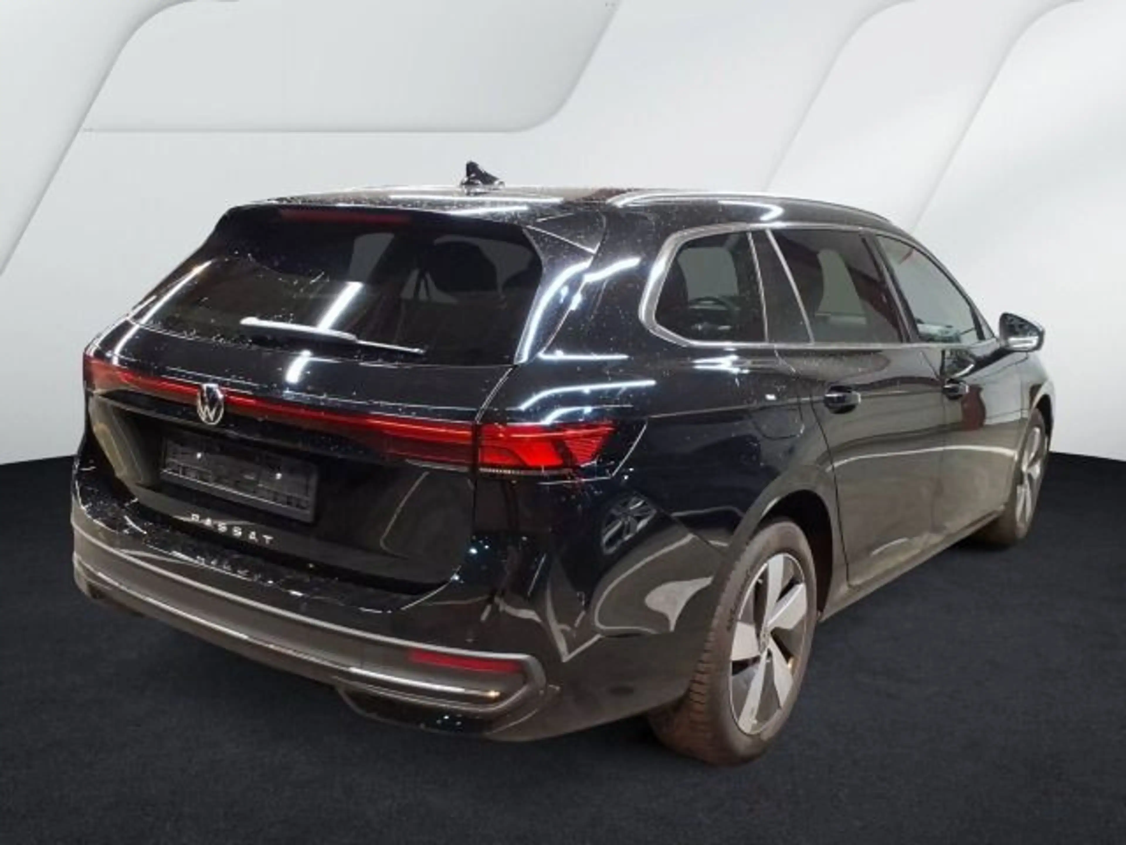 Volkswagen Passat Variant 2.0 TDI DSG Business Navi AHK Kam — photo 3
