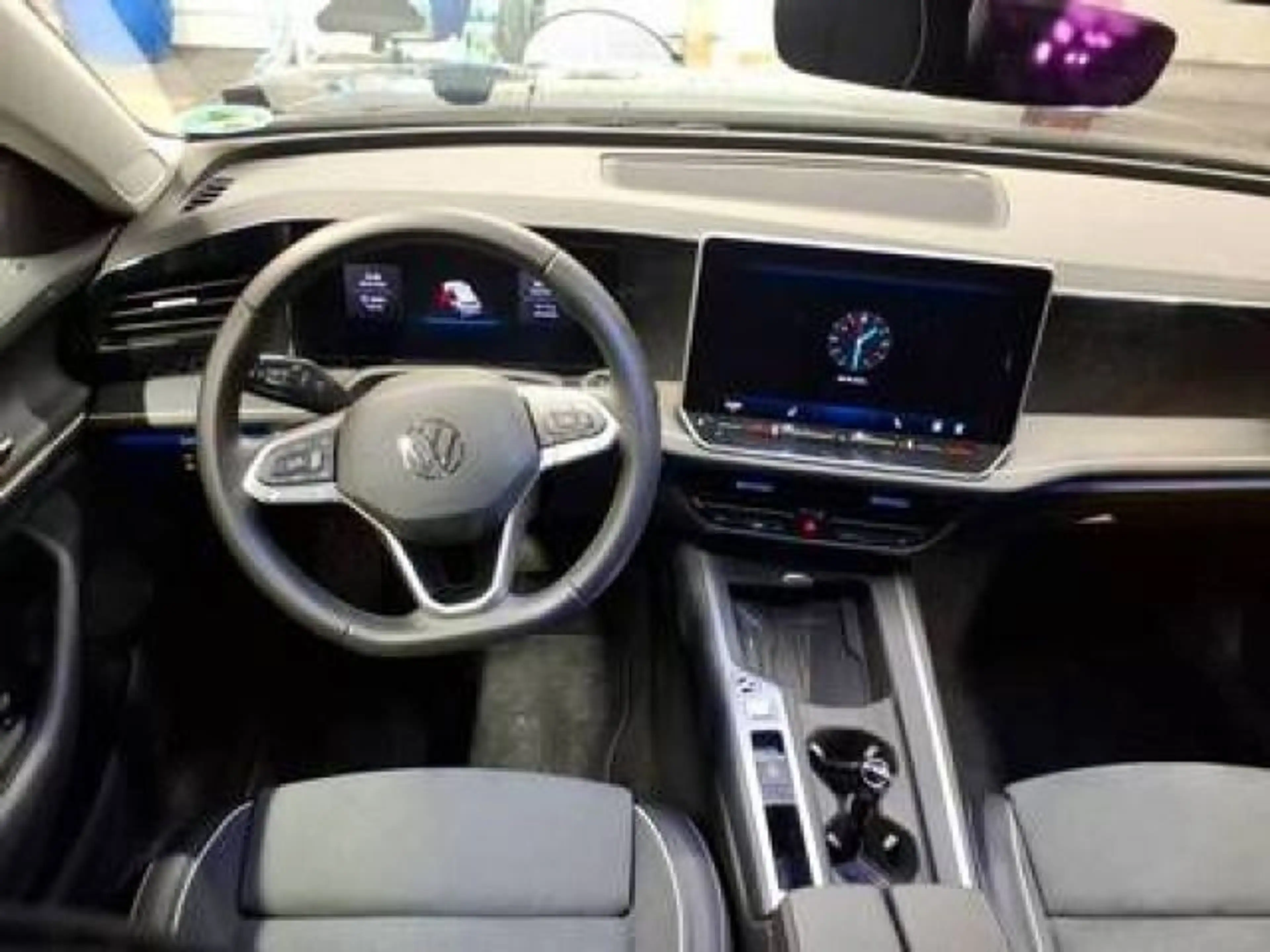 Volkswagen Passat Variant 2.0 TDI DSG Business Navi AHK Kam — photo 4