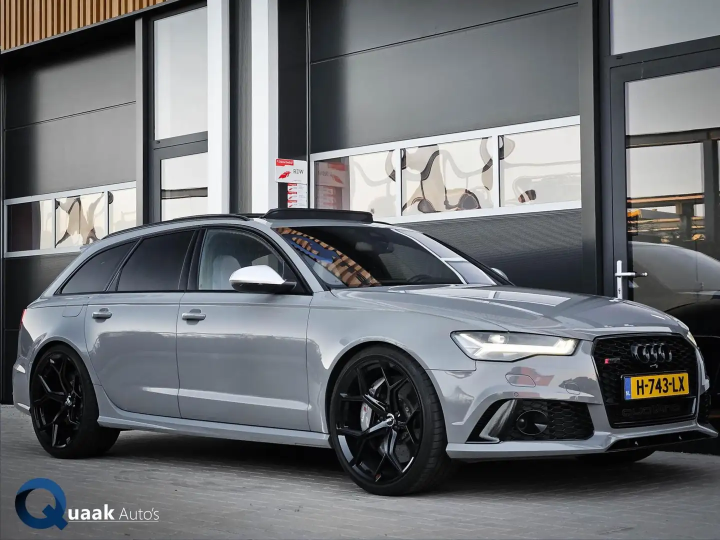 Audi RS6 Avant 4.0 TFSI RS 6 quattro performance Pro Line P Grijs - 1
