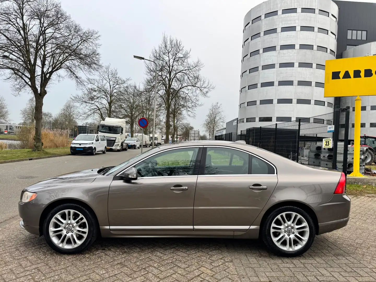 Volvo S80 2.5 T Momentum|YOUNGTIMER|AUT|LPG|PSENSOR|LEDER|TO Grijs - 2